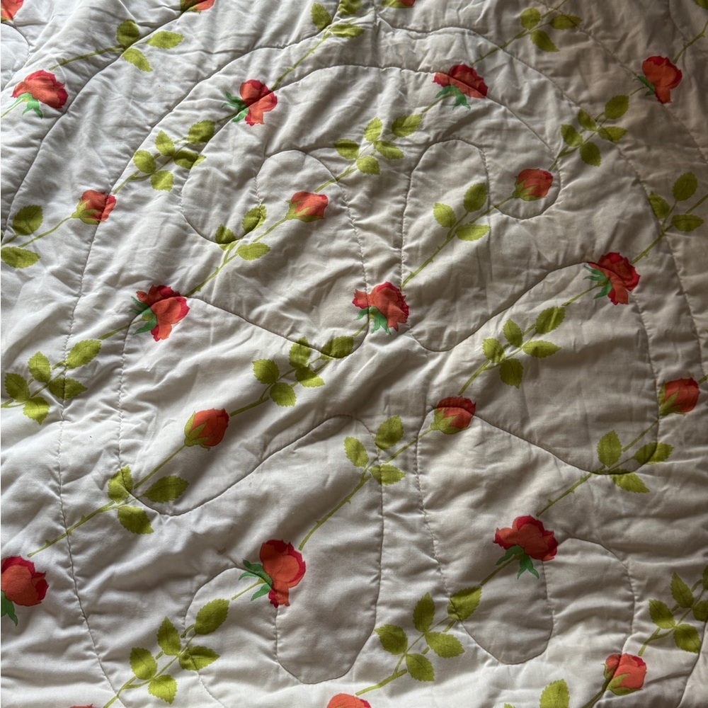 VINTAGE WAMSUTTA CHRISTIAN DIOR ROSE KING COMFORTER - Picture 3 of 12